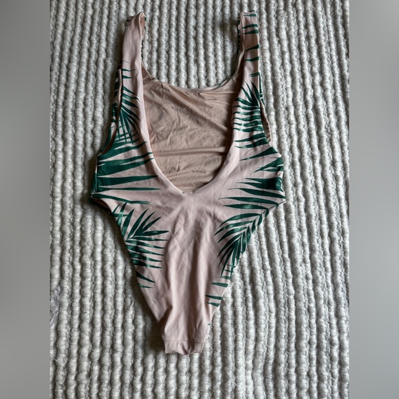Aerie One Piece Swimsuit in a Dusty Pink & Green Tropical Leaf Print Low Back, L - Picture 3 of 14